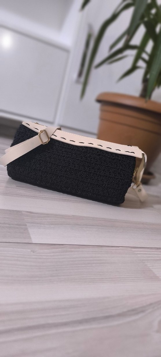 Siyah Kadın Omuz Çantası - Görsel 4