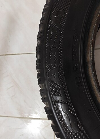 xs Beden siyah Renk 175/65 LASSA KIŞLIK LASTİK