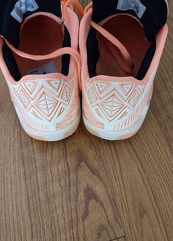 44 Beden Jordan Air XXXVIII LOW