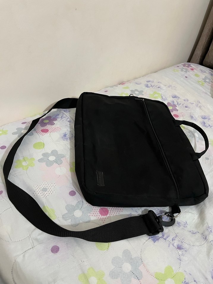 Laptop Bilgisayar Çantası siyah - Görsel 3