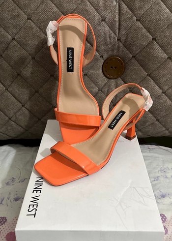Nine West Parlak Turuncu Topuklu Kadın Ayakkabı - Görsel 4