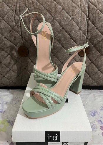 İnci 39 numara Yeşil Topuklu Kadın Platform Ayakkabı - Görsel 3