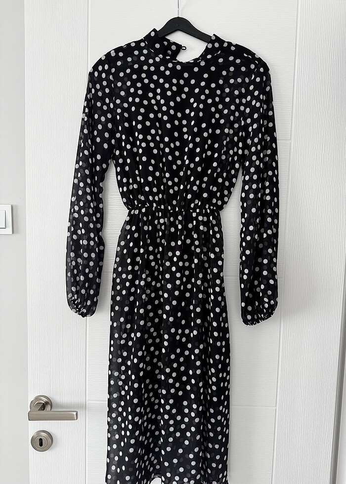 Puantiyeli şifon astarlı elbise - Görsel 1