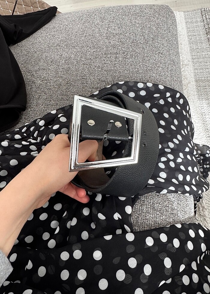 Puantiyeli şifon astarlı elbise - Görsel 4