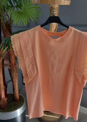Pembe Kısa Kollu Fırfırlı Mini Bluz