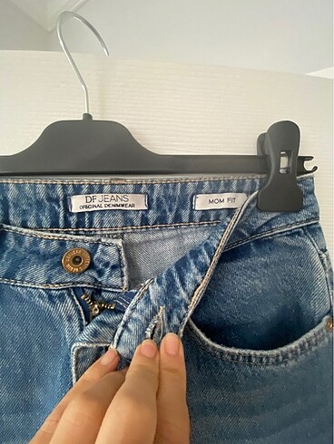 s Beden Mom Fit Jean