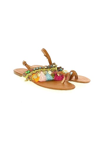 Derimod Derimod Sandalet %70 İndirimli.