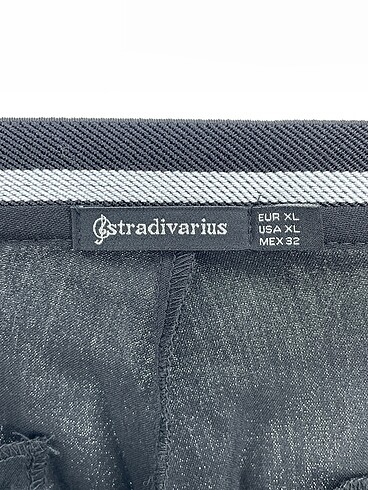 xl Beden siyah Renk Stradivarius Düz Kesim %70 İndirimli.