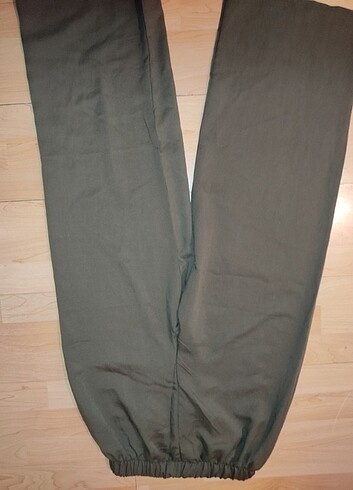 xl Beden haki Renk Bershka pantolon 