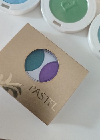 Beden Renk Pastel Bej Göz Farı