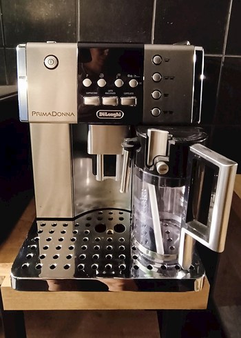 DeLonghi Primadonna Kahve Makinesi