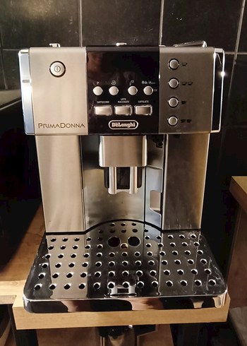  Beden Renk DeLonghi Primadonna Kahve Makinesi