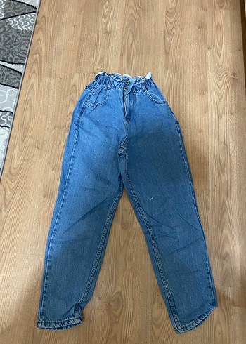 Kadın Beli Kemerli Rahat Kesim Midi Kot Pantolon
