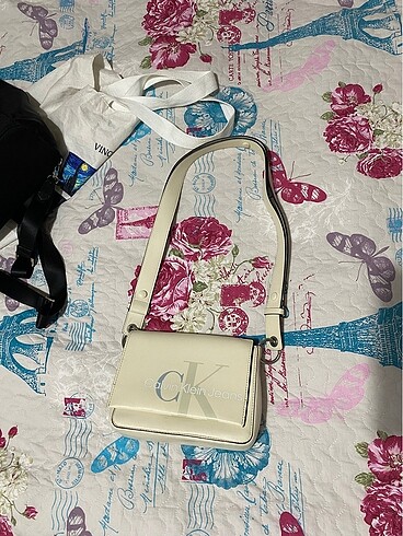 Calvin Klein Orijinal calvin klein çanta