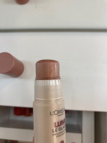 Chanel Loreal lumi le glass aydınlatıcı
