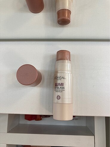 Loreal lumi le glass aydınlatıcı
