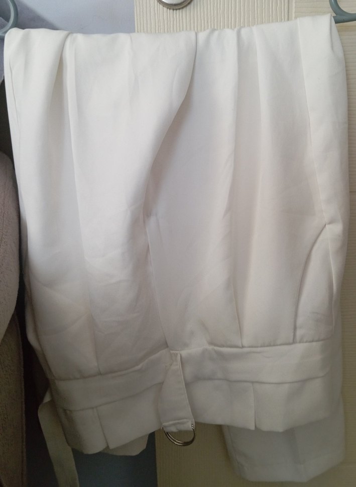 Düğmeli Beyaz Kadın  Pantolon - Görsel 2