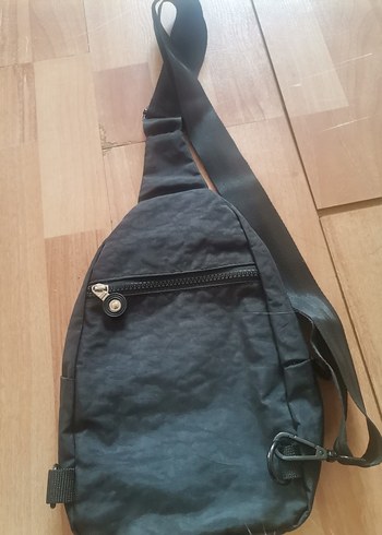 Siyah Tokalı Kadın Çapraz Çanta - Görsel 2