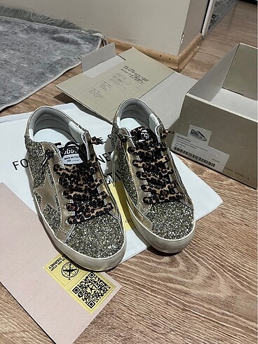 golden goose leopard yıldızlı