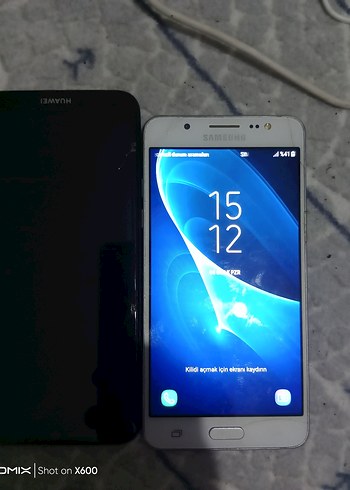 Samsung Beyaz Android Telefon parça