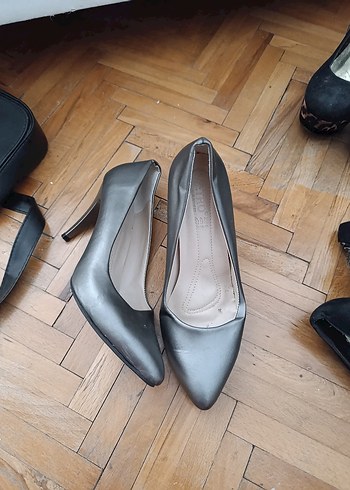 Gri Stiletto Topuklu Kadın Ayakkabı - Görsel 2