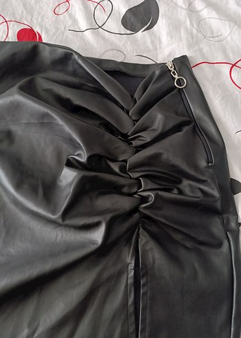 Drapeli Siyah Deri Midi Etek - Görsel 2