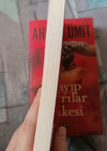 Aşk Köpekliktir - Ahmet Ümit - Görsel 3