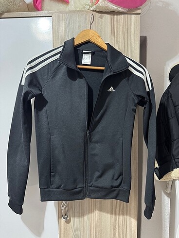 Orjınal adidas fermuarlı üst