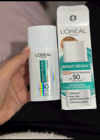L'Oréal Bright Reveal SPF 50 Renkli Yüz Güneş Kremi - Görsel 4