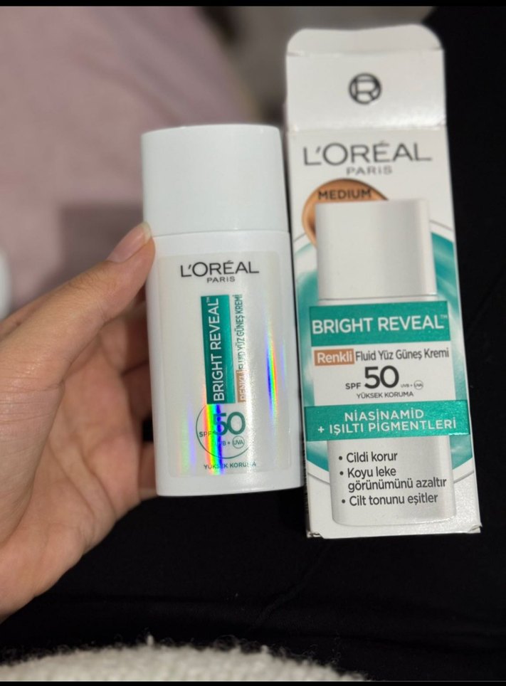 L'Oréal Bright Reveal SPF 50 Renkli Yüz Güneş Kremi - Görsel 4