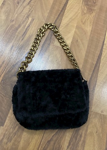 Siyah Peluş Zincir Detaylı Kadın Çanta