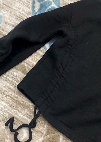 Trendyol & Milla Siyah Yarım Balıkçı Yaka Kadın sweat
