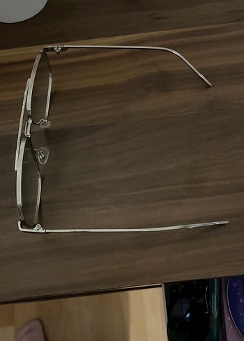 Şeffaf Bej Minimalist Kadın Gözlüğü - Görsel 3