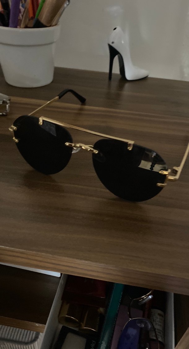 Klasik Siyah Tokalı Kadın Güneş Gözlüğü - Görsel 2