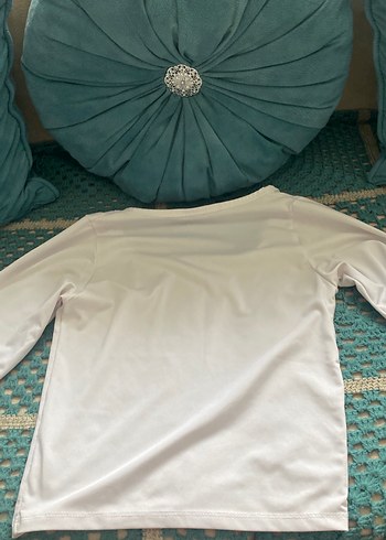 Beyaz Tek Renkli u yaka bluz - Görsel 4