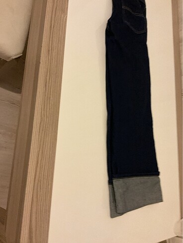 Diğer Paça Detaylı Jean