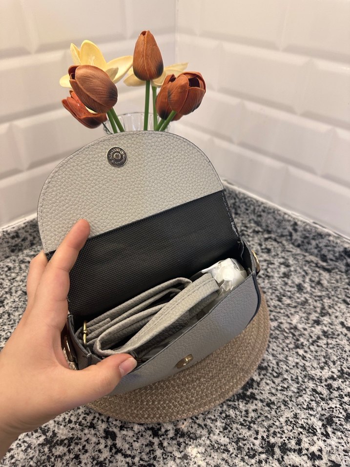 Gri Deri Tokalı Kadın Çanta - Görsel 4