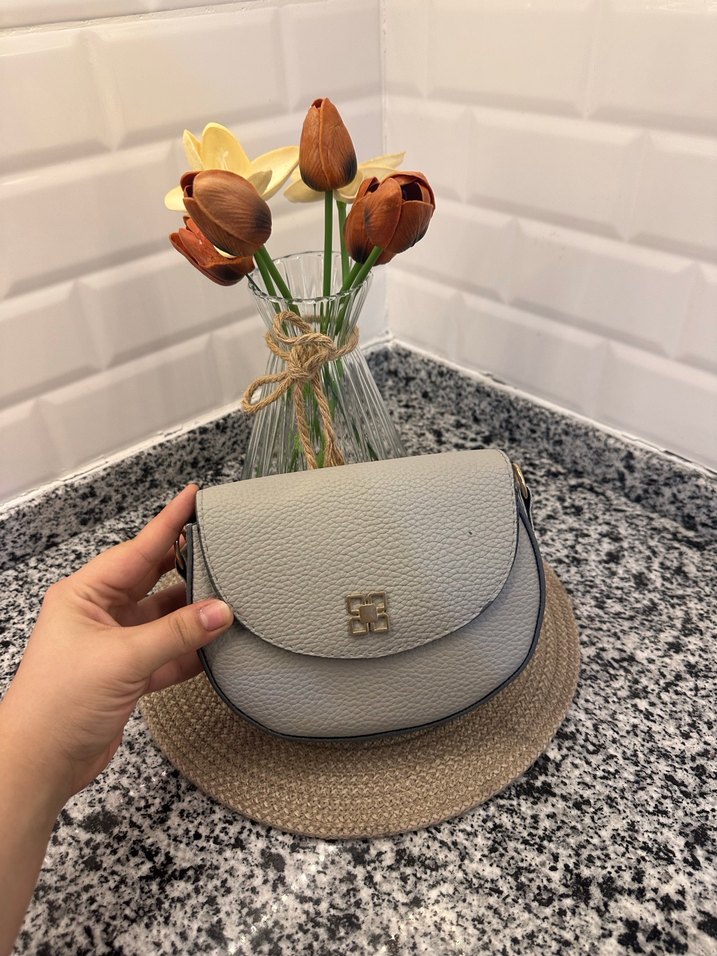 Gri Deri Tokalı Kadın Çanta - Görsel 3