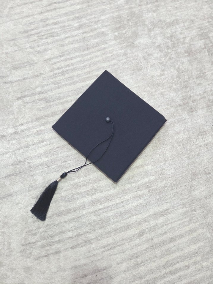 Medipol üniversitesi Mezuniyet cüppesi - Görsel 3