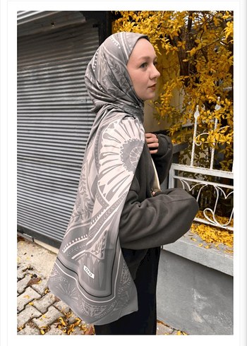 Drapeli Gri Kadın Şal -Cocoscarfs