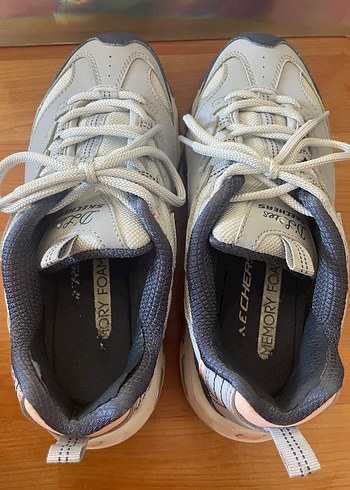 36 Beden Gri Bağcıklı Skechers Street Spor Ayakkabı