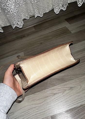 Bej Deri Zincir Detaylı Kadın Çanta - Görsel 6