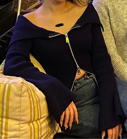 Omuz detayli şık