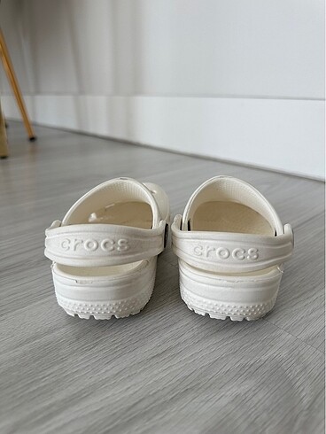 22 Beden beyaz Renk Crocs