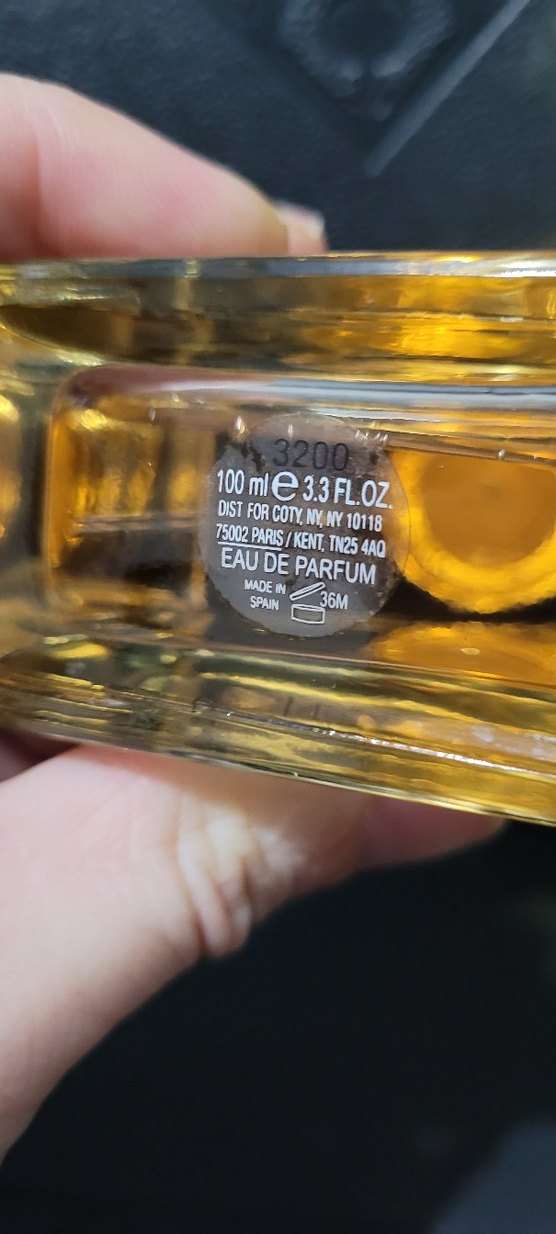 Burberry Gooddess 100 ml edp kadın parfümü şişesi - Görsel 3