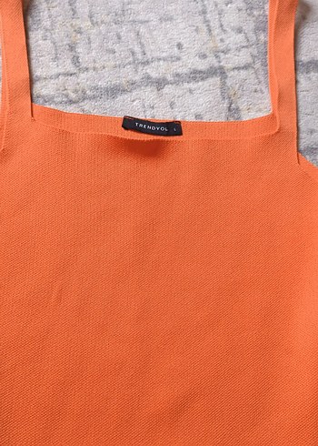 Turuncu askılı midi elbise - Görsel 2