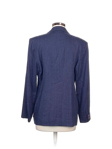 42 Beden Yargıcı Blazer %70 İndirimli.