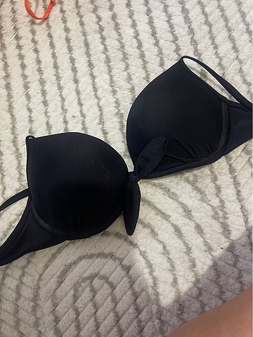 Bikini üstü