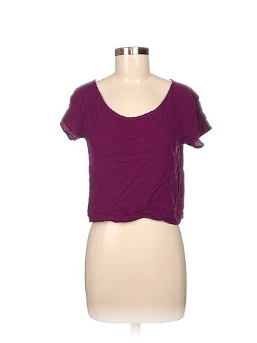 Diğer T-shirt %70 İndirimli.