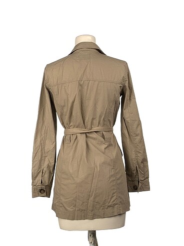 38 Beden LC Waikiki Trenchcoat %70 İndirimli.